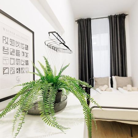 וינה Central City Style Rooms By Home2 מראה חיצוני תמונה