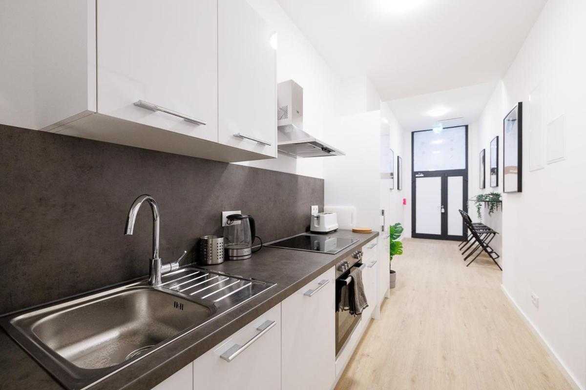 וינה Central City Style Rooms By Home2 מראה חיצוני תמונה